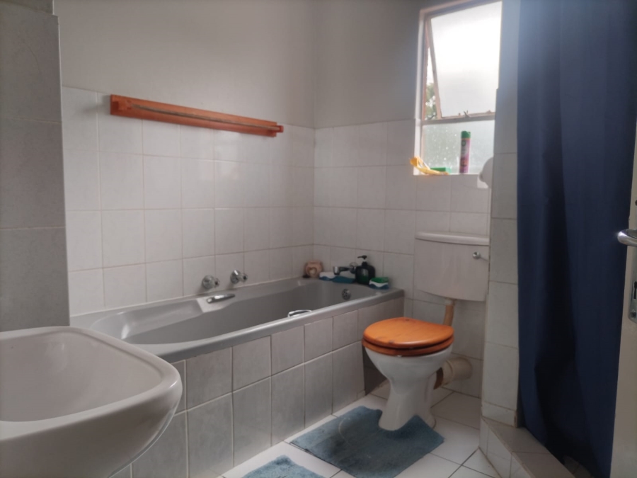 2 Bedroom Property for Sale in Safari Gardens North West